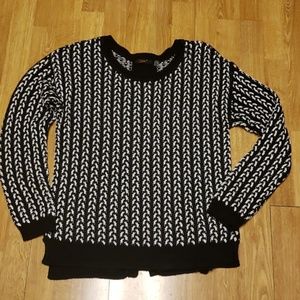 Dex navy/white split hem sweater sz large